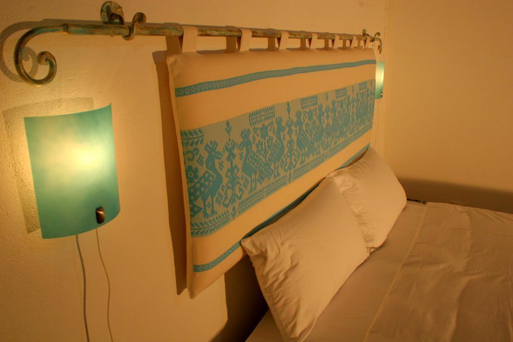 Bed and Breakfast Note Sulla Piazza Кальярі Номер фото